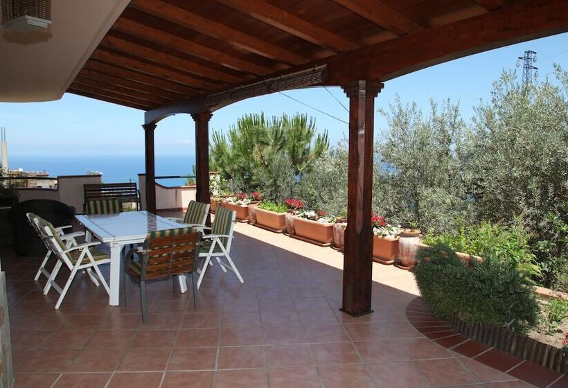 ベッドアンドブレックファースト La Collina Capo D Orlando