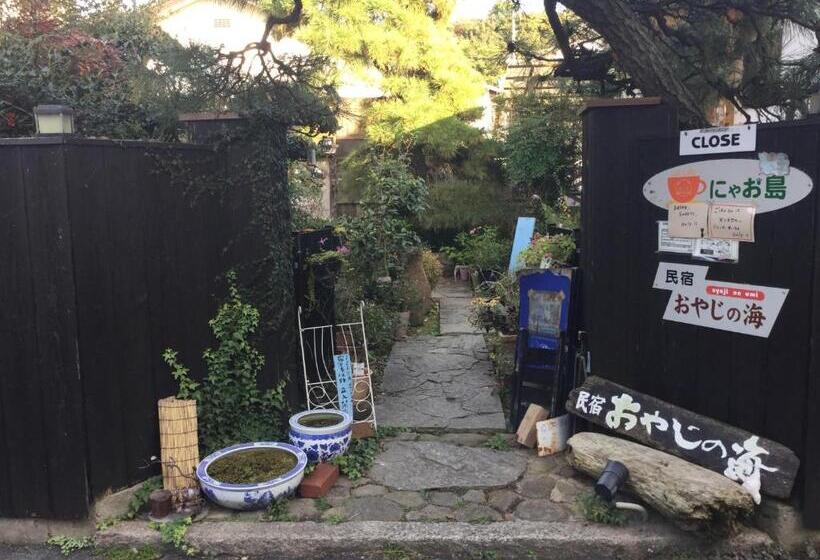 Bed and Breakfast Oyajino Umi