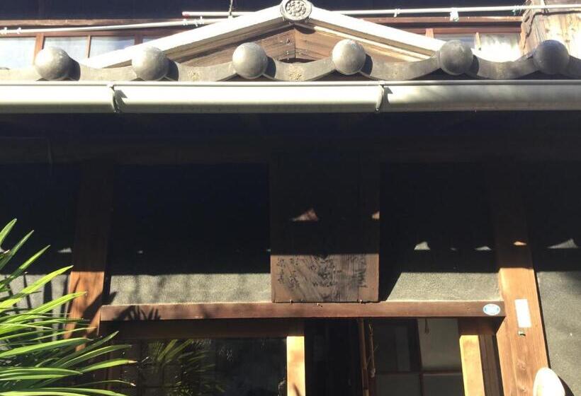 Bed and Breakfast Oyajino Umi