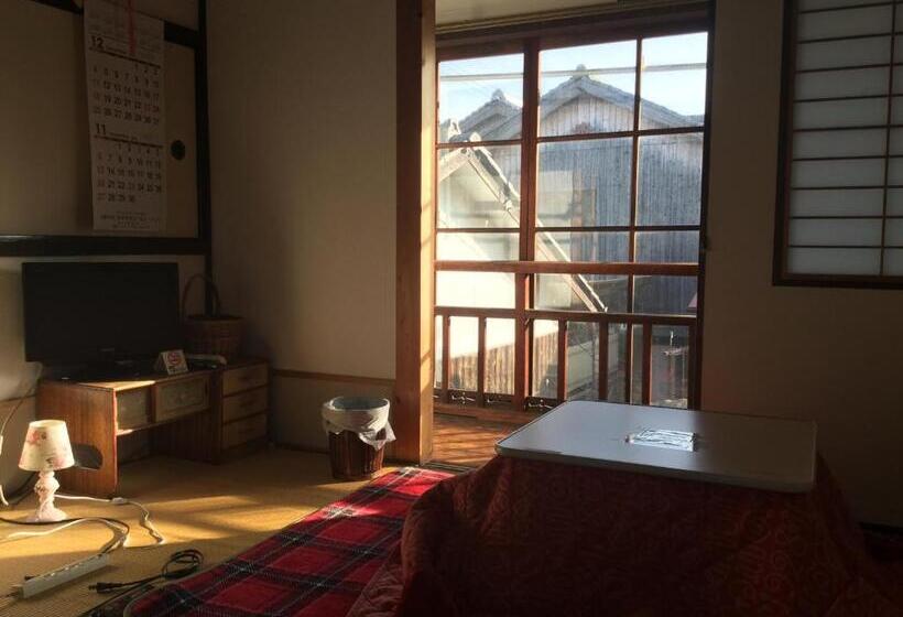 Bed and Breakfast Oyajino Umi