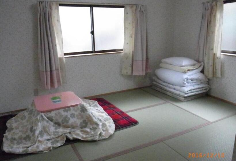 Bed and Breakfast Oyajino Umi