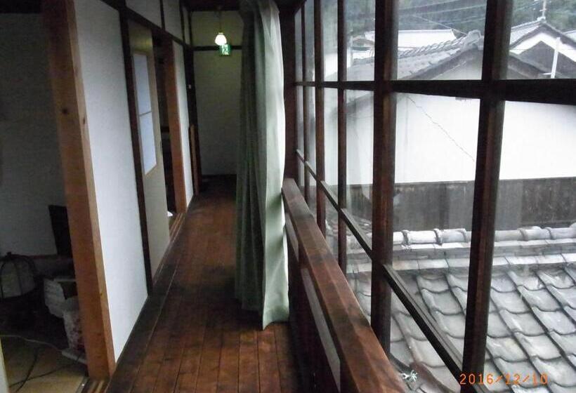 Bed and Breakfast Oyajino Umi