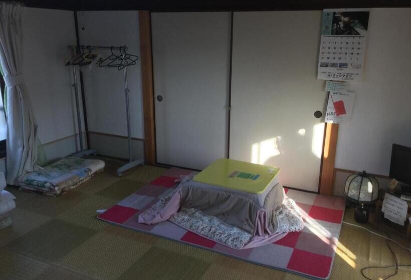 Bed and Breakfast Oyajino Umi
