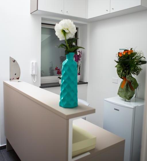 تختخواب و صبحانه Regina's Home