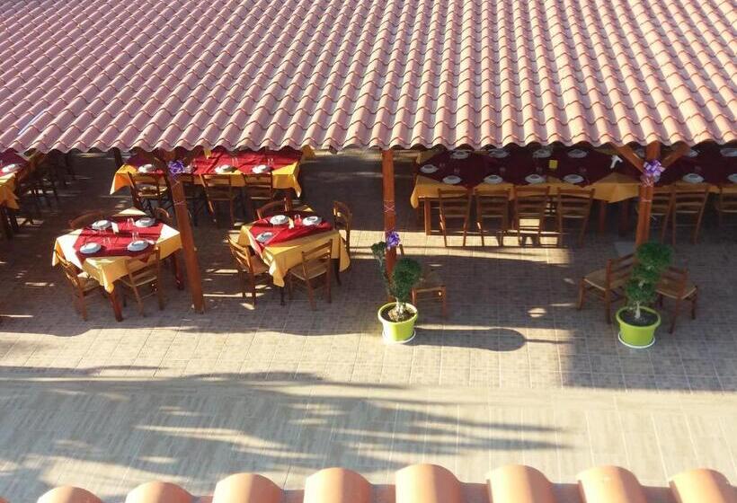 مبيت وإفطار S'arriali Ranch