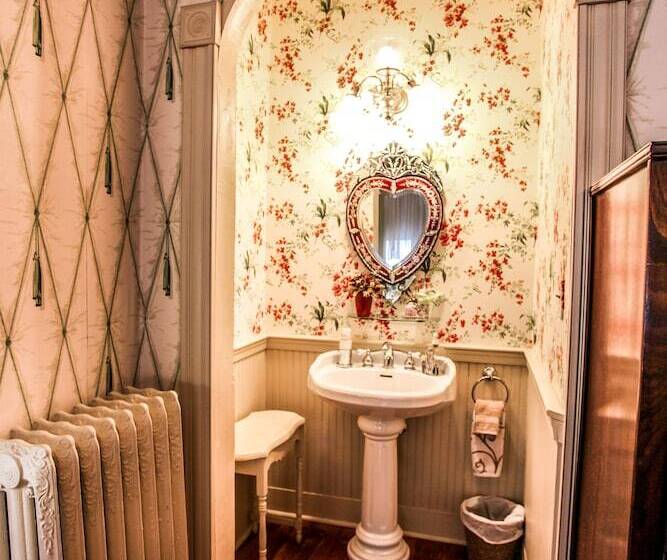 Hollerstown Hill Bed And Breakfast