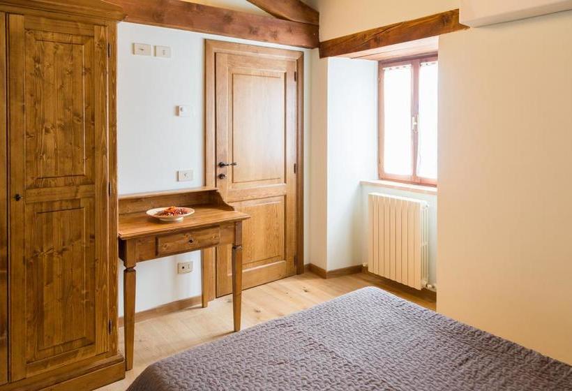 בית מלון כפרי Abbazia Di Sant Urbano  Locanda