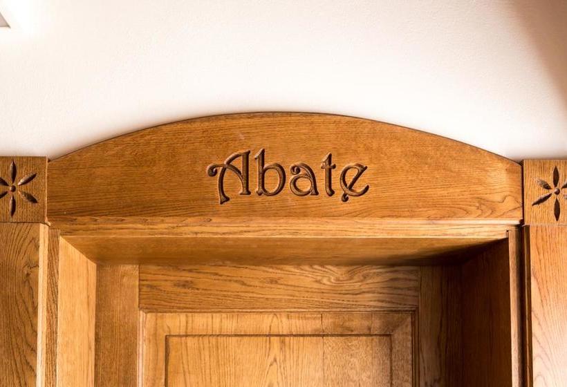 בית מלון כפרי Abbazia Di Sant Urbano  Locanda