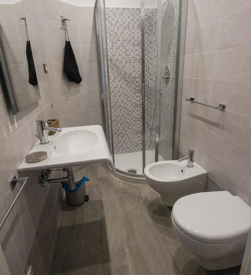 Отель Albergo Aduepassi & Servizio Bike Shuttle