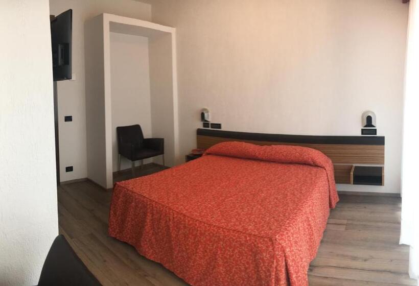 Отель Albergo Valle D Oro