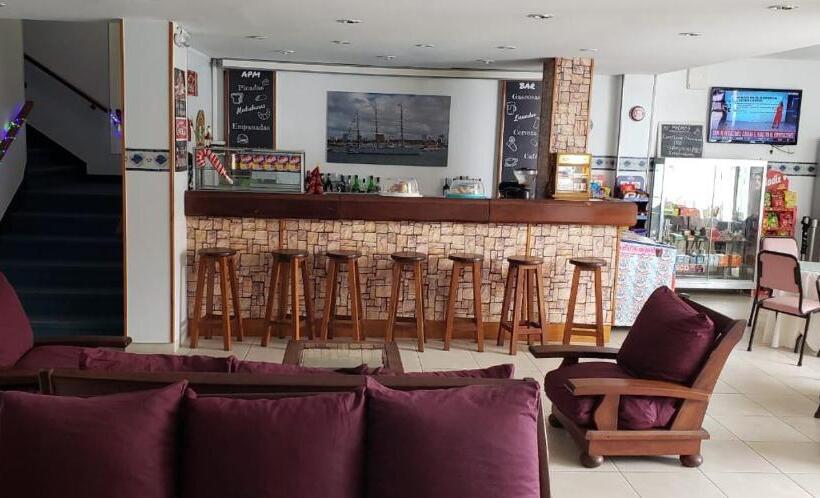 בית מלון כפרי Apm Punta Mogotes