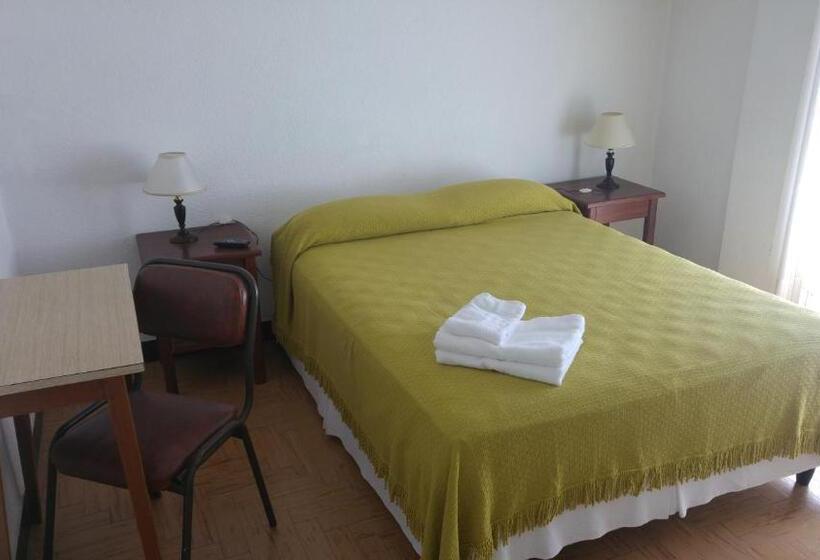 בית מלון כפרי Apm Punta Mogotes