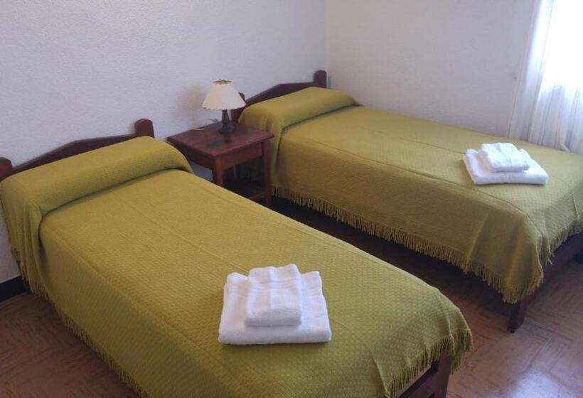 בית מלון כפרי Apm Punta Mogotes