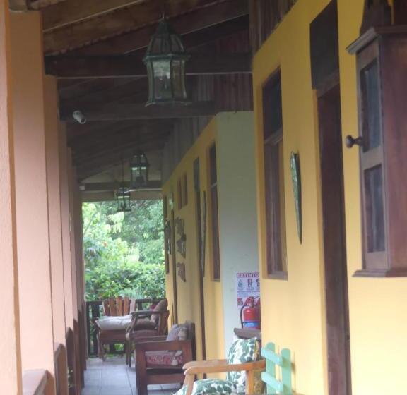 فندق Cacao Río Celeste