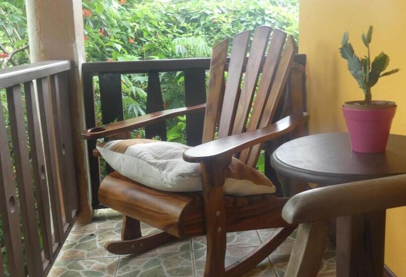 فندق Cacao Río Celeste