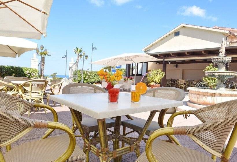 فندق Costa D'oro