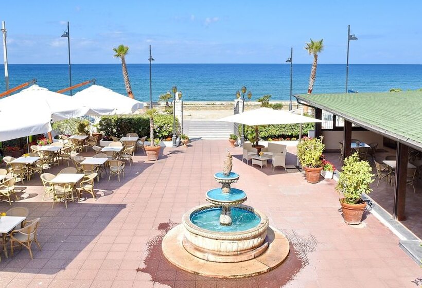 فندق Costa D'oro