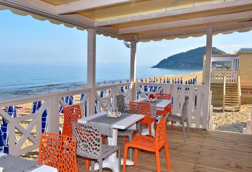 فندق Costa D'oro