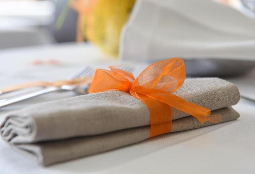 فندق Costa D'oro