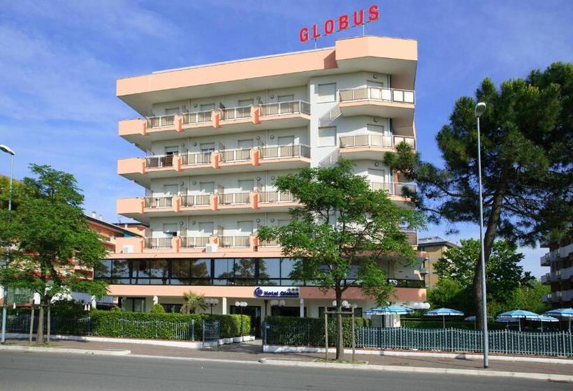 هتل Family Globus