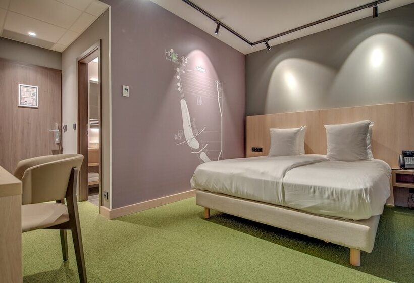 בית מלון כפרי Hôtel Five Nations