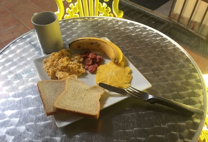 فندق Hostel The Pod 33