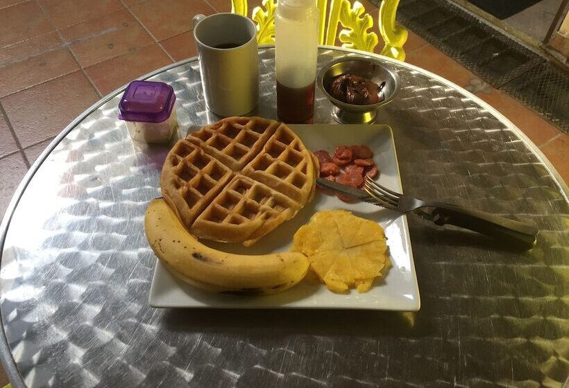 فندق Hostel The Pod 33