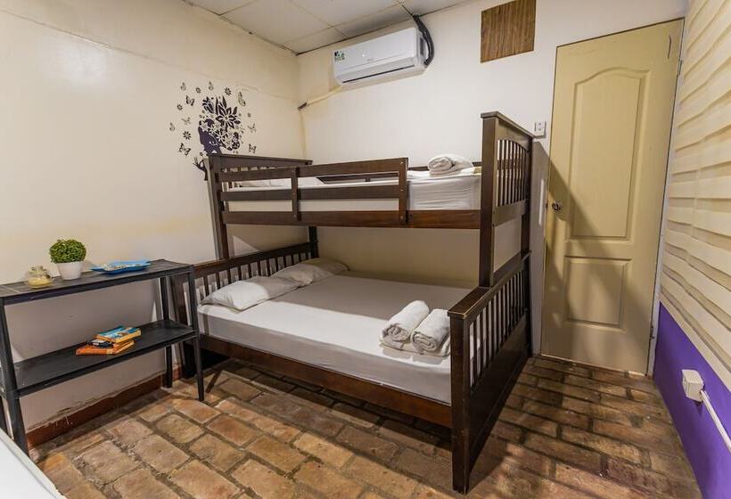 فندق Hostel The Pod 33