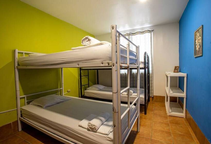 فندق Hostel The Pod 33