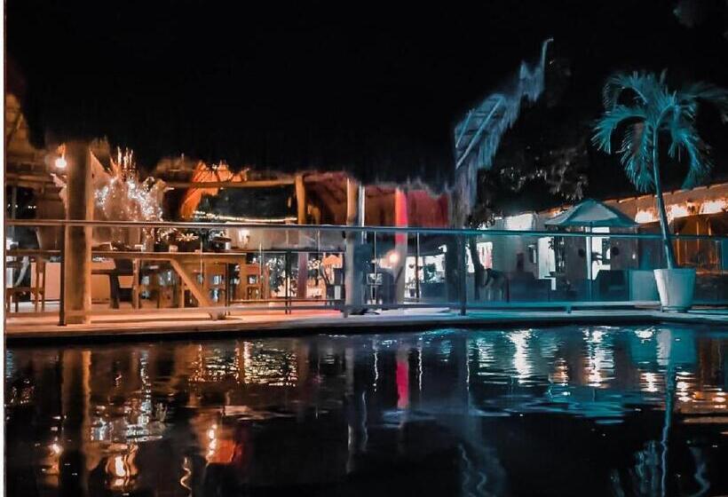 هتل Infinito La Casona