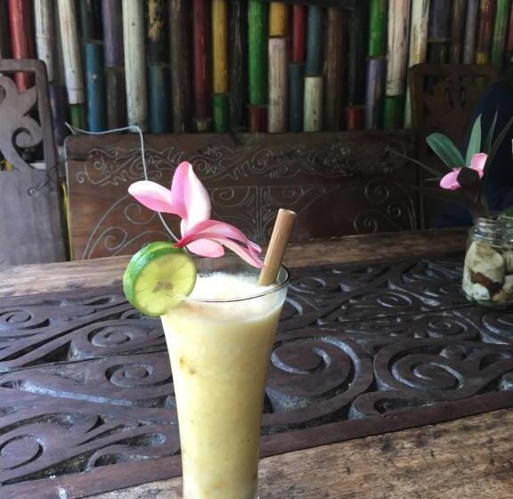 호텔 Jungle Inn Bukit Lawang