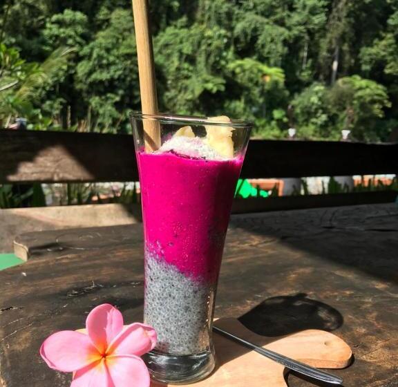 호텔 Jungle Inn Bukit Lawang