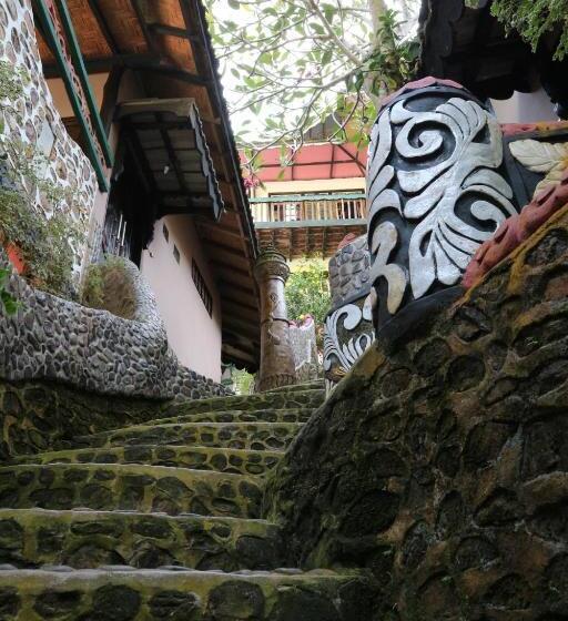 호텔 Jungle Inn Bukit Lawang