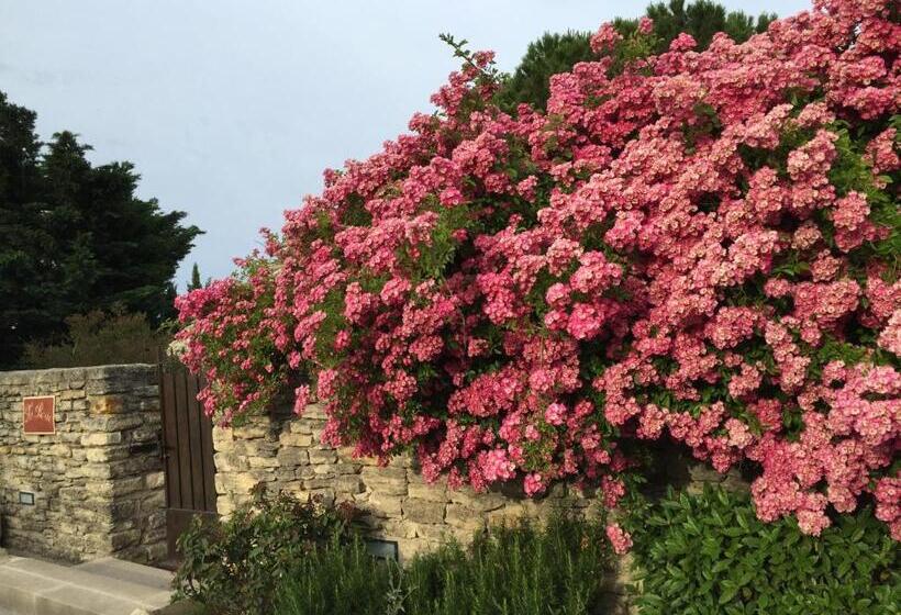 Отель La Borie En Provence