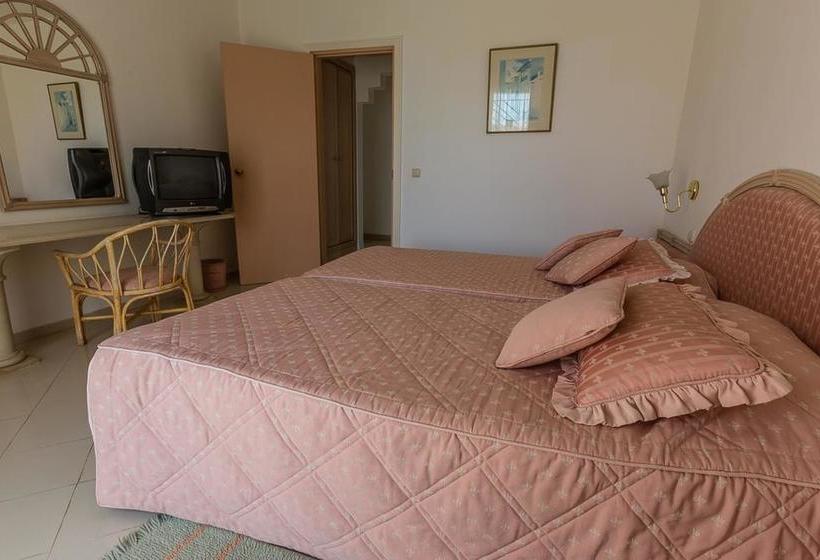 호텔 Mehari Tabarka Thalasso & Spa