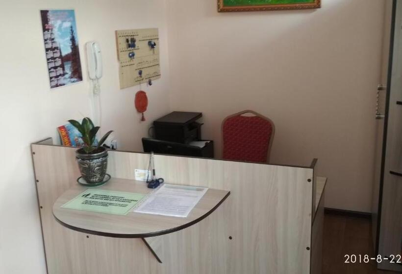 هتل Mini Pansionat Maksat