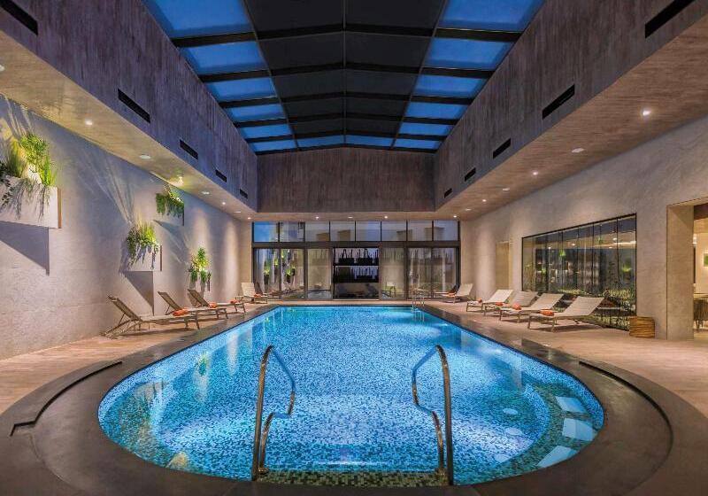 Mövenpick Hotel Du Lac Tunis