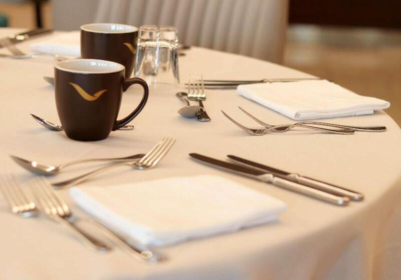 Mövenpick Hotel Du Lac Tunis