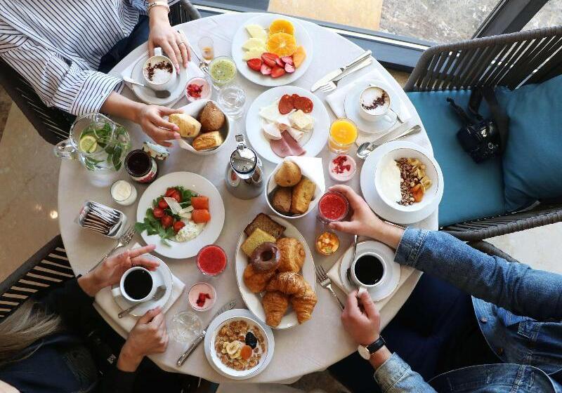 Mövenpick Hotel Du Lac Tunis