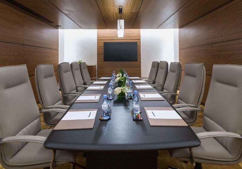 Mövenpick Hotel Du Lac Tunis