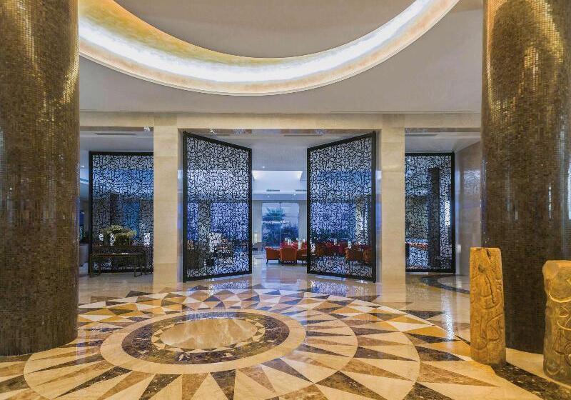Mövenpick Hotel Du Lac Tunis