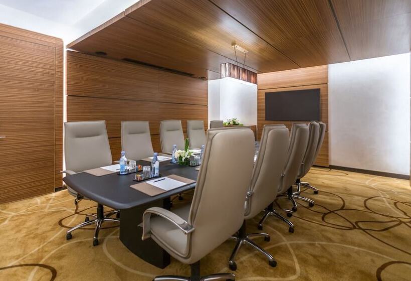 Mövenpick Hotel Du Lac Tunis