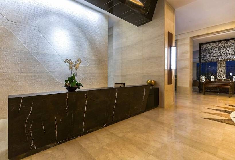 Mövenpick Hotel Du Lac Tunis