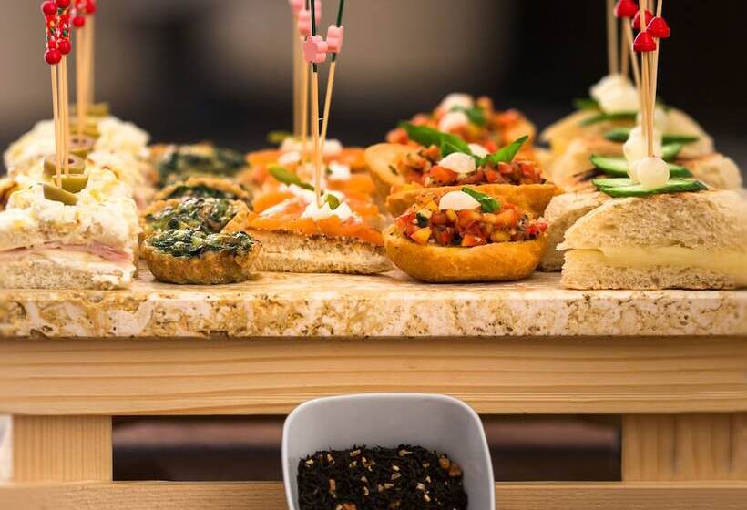 Mövenpick Hotel Du Lac Tunis