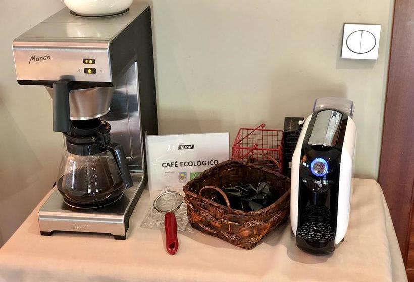 فندق Reina Adosinda