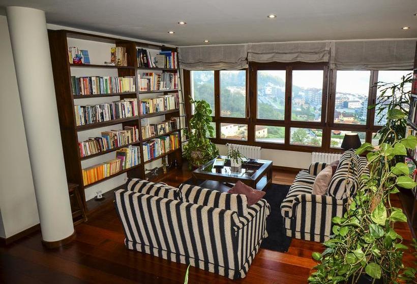 فندق Reina Adosinda