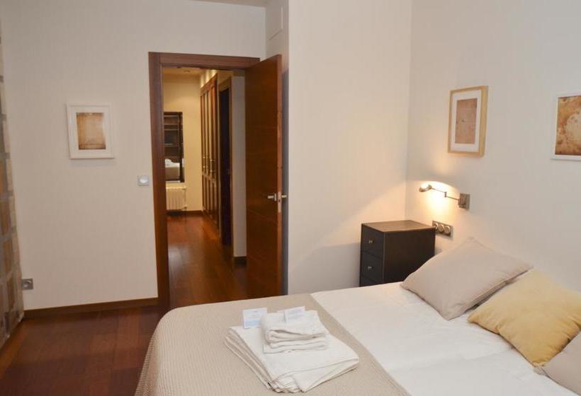 فندق Reina Adosinda