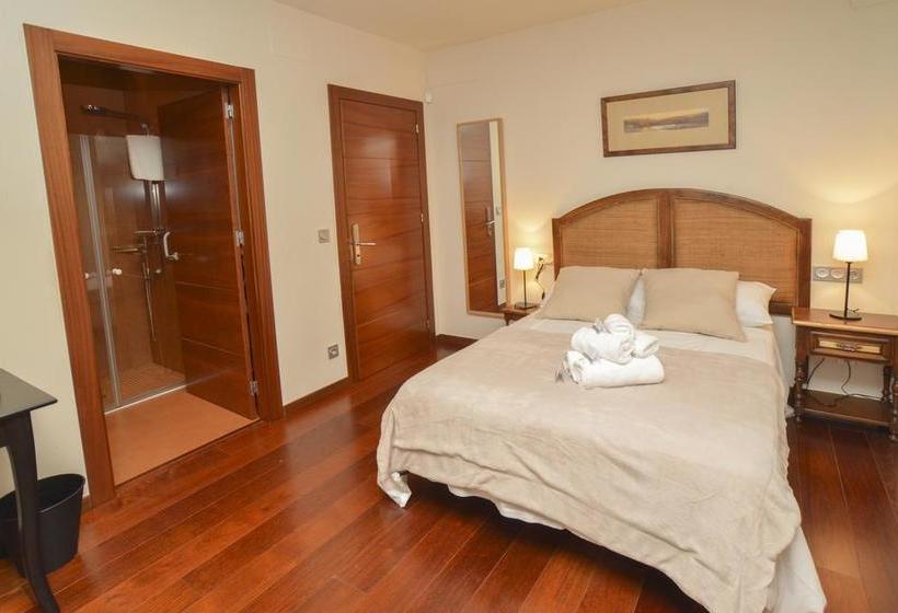 فندق Reina Adosinda