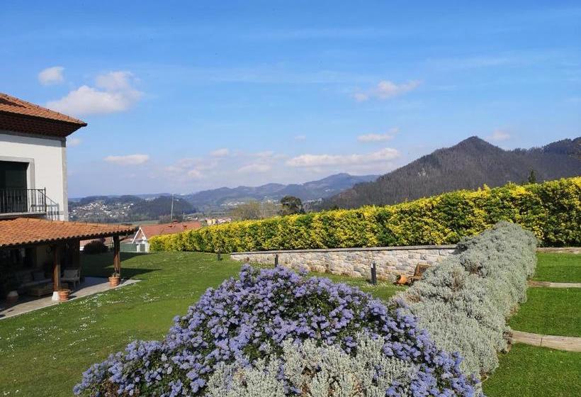 فندق Reina Adosinda