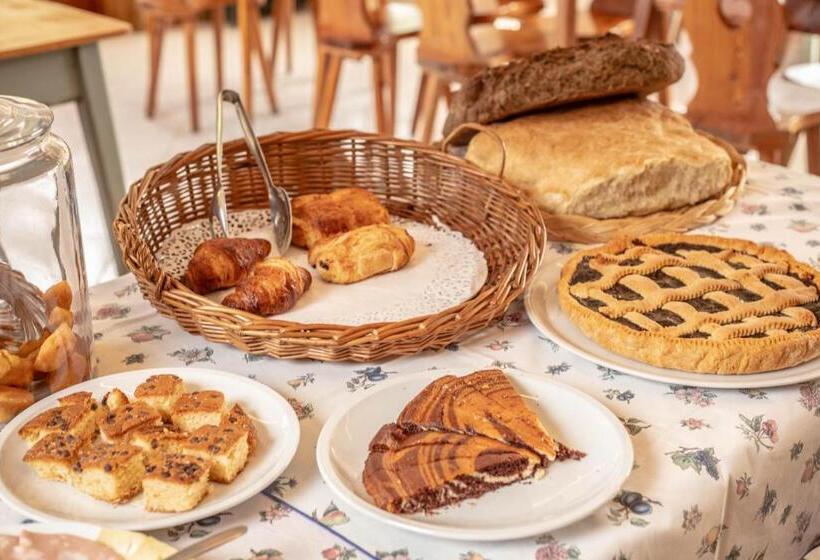 酒店 & Restaurant Perret   Mountain People